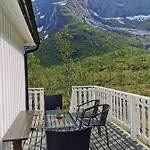بيت للعطل On Senja